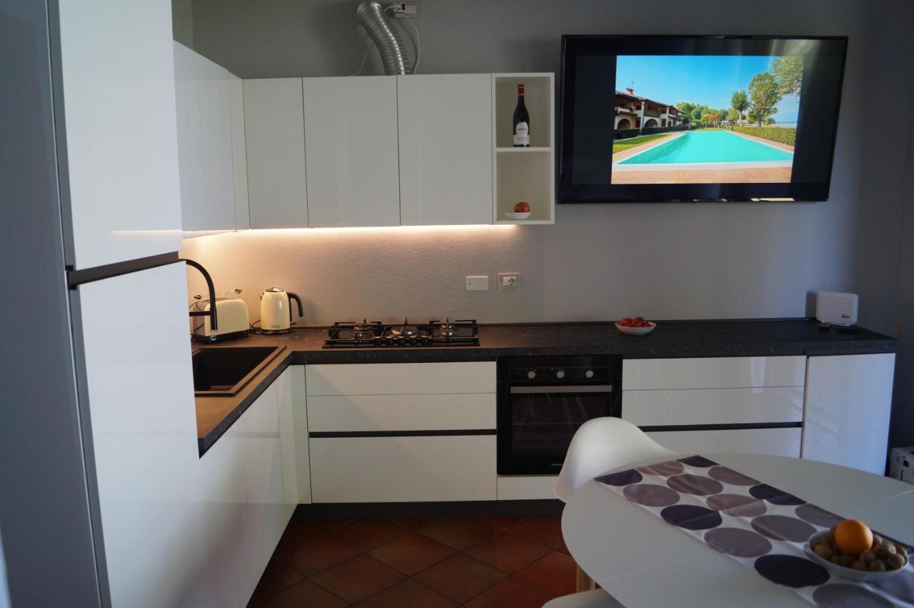 My Sirmione Beach Apartment Superior Экстерьер фото