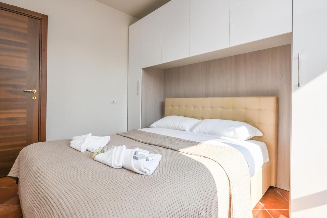 My Sirmione Beach Apartment Superior Экстерьер фото