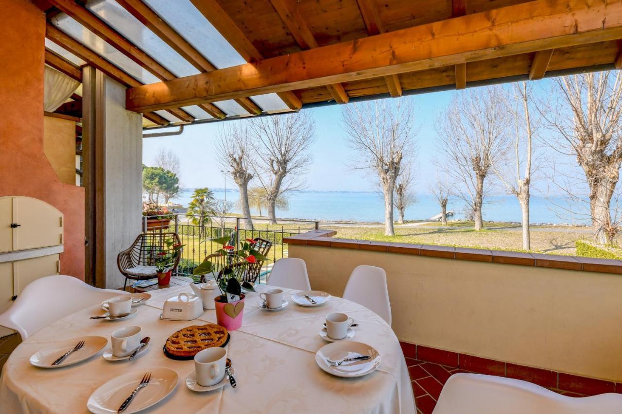 My Sirmione Beach Apartment Superior Экстерьер фото